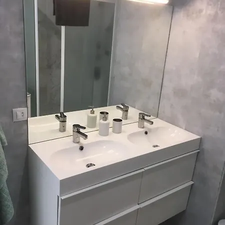 Appartamento Spacious, Fresh And Fantastic Views