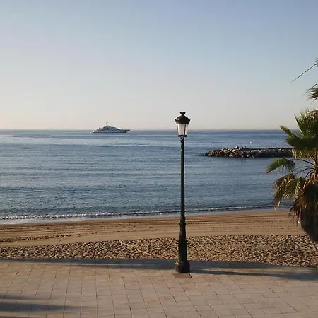 Spacious, Fresh And Fantastic Views Apartment *