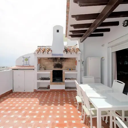 דירה Spacious, Fresh And Fantastic Views מארבלה