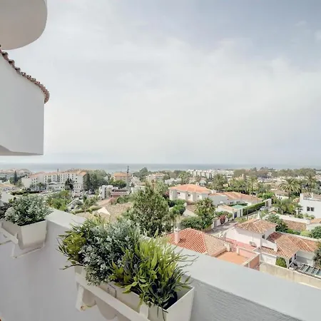 Appartamento Spacious, Fresh And Fantastic Views